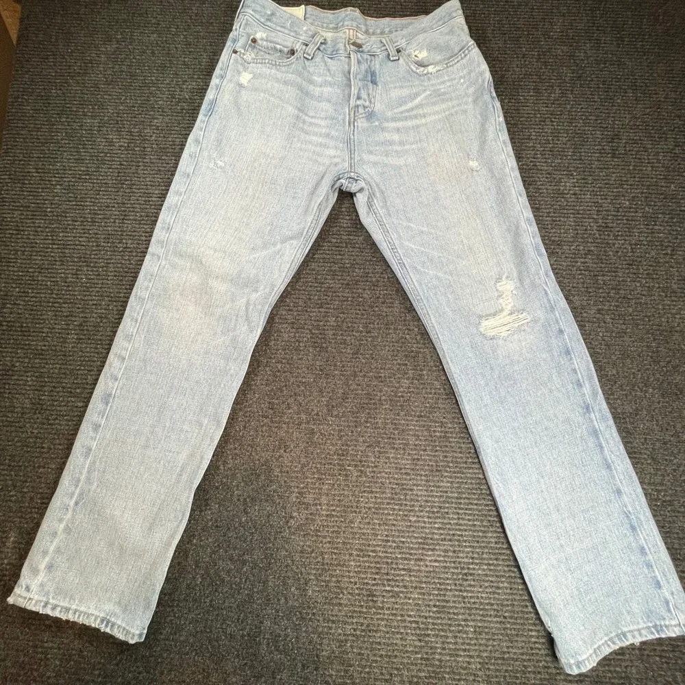 Hollister Mens Light Wash Distressed Straight Leg Jeans 31x30 Blue 100% Cotton
